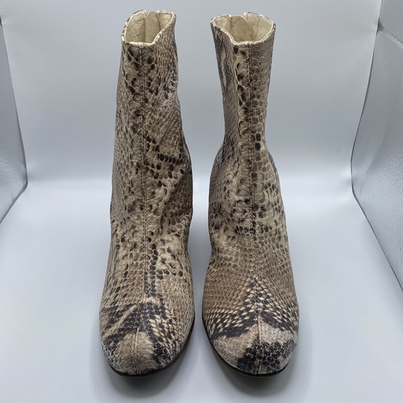 FREE PEOPLE WOMEN’S CECILE SNAKE PRINT BLOCK HEEL BOOTIES TAN BROWN SZ 35.5 - Picture 5 of 13